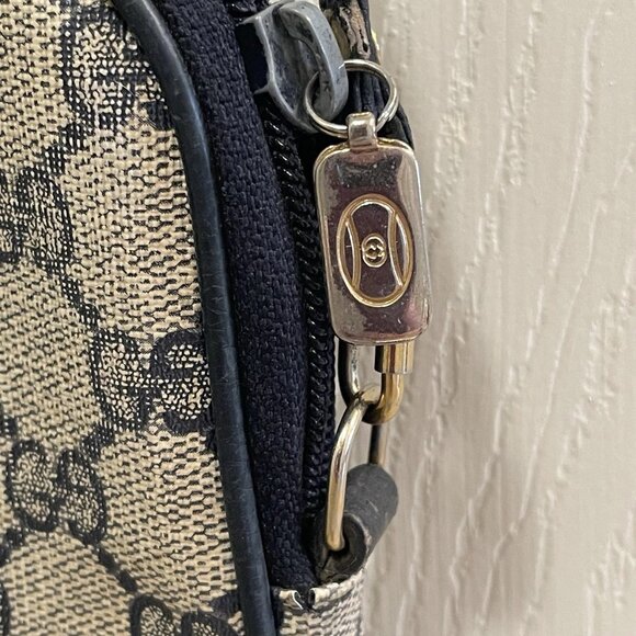 VTG GUCCI PVC Leather GG Supreme Crossbody Shoulder Bag Black Serial 89-02-068 - Picture 8 of 13